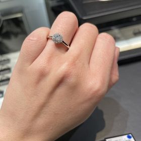 【ラザール ダイヤモンド(LAZARE DIAMOND)の口コミ】 ザ！婚約指輪！な一粒ダイヤタイプと、ちょっとお洒落なタイプのいいとこ…