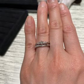 【TRECENTI(トレセンテ)の口コミ】 指輪のデザインはシンプルで飽きの来ない感じでした。またダイヤモンドを…