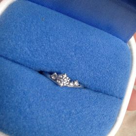 【銀座ダイヤモンドシライシの口コミ】 ブランド力とダイヤモンドの質で決めました。当日見せてもらったダイヤモ…