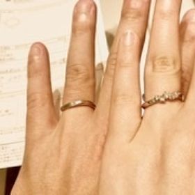 【エクセルコダイヤモンド(EXELCO DIAMOND)の口コミ】 パッと目に入った時に誰とも被らないデザインがよく、個性派ながらもシン…