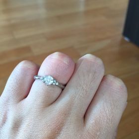 【ジュエリーツツミ(JEWELRY TSUTSUMI)の口コミ】 おばあちゃんになってもさりげなくつけられるように、デザインはオーソド…