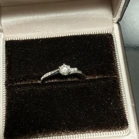 【アイプリモ(I-PRIMO)の口コミ】 最初は一般的な婚約指輪を考えていましたが普段使いできる婚約指輪もある…