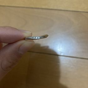 【ラザール ダイヤモンド(LAZARE DIAMOND)の口コミ】 もともと石が入っているものを希望でこだわりはありませんでしたが、実際…