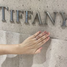 【ティファニー(Tiffany & Co.)の口コミ】 シンプルなデザインの一粒ダイヤのリングが似合うと思いました。指が細め…