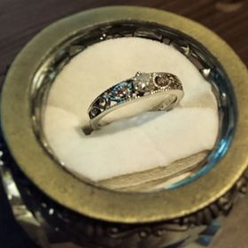 【CHER LUV(シェールラブ)の口コミ】 普段あまり指輪をしないので、いろいろとディスプレイされている指輪を見…