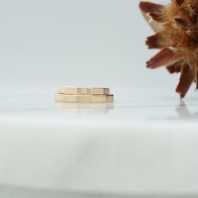 【THREE TREES(スリーツリーズ)の口コミ】 店舗ちらしとInstagramを見て、シンプルだけどどこか特徴が欲しいと思い、…