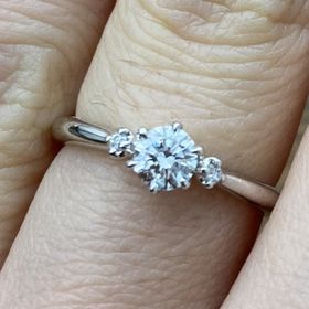 【AFFLUX(アフラックス)の口コミ】 細身のスッキリしたデザインが気に入りました。いろんな指輪を見ましたが…