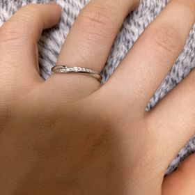 【銀座ダイヤモンドシライシの口コミ】 指輪や、ブランドのことをあまり知らずに指輪探しをしていましたが、銀座…