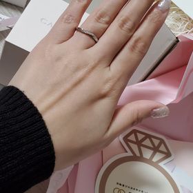 【CAFERING(カフェリング)の口コミ】 営業担当さんの人柄。
何もわからない私達に1から指輪のことをわかり易く…