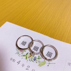 【銀座ダイヤモンドシライシの口コミ】 デザインがよくて、店員さんも親身になって、相談に乗ってくれた。目立ち…