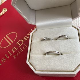 【Justin Davis Bridal(ジャスティンデイビスブライダル)の口コミ】 好きなブランドでした！個性的なデザインが魅力的です！
私自身が4号と小…