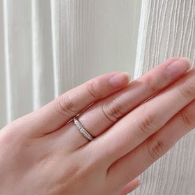 【ラザール ダイヤモンド(LAZARE DIAMOND)の口コミ】 ネットで調べてから店舗に行ったのですが、実物の方がよりデザインが綺麗…