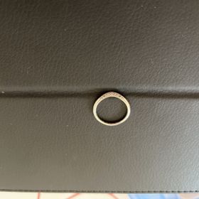 【ケイウノ ブライダル(K.UNO BRIDAL)の口コミ】 ミッキーミニーデザインの指輪で、両端に小さくミッキーシルエットがある…