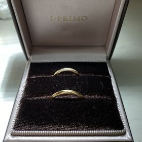 【アイプリモ(I-PRIMO)の口コミ】 デザインに一目惚れしました。
ゴールドで指輪を探していて、他ブランドは…