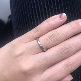 【エクセルコダイヤモンド(EXELCO DIAMOND)の口コミ】 婚約指輪がハーフエタニティに一粒ダイヤだったので、結婚指輪はシンプル…
