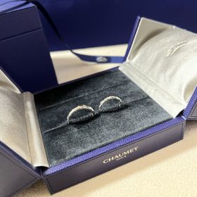 【ショーメ(CHAUMET)の口コミ】 男女同じデザインでつけられるもの、女性用にはダイヤがあるもので探して…