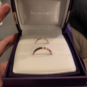 【俄(にわか)の口コミ】 いろいろな指輪を試着しましたが、この指輪はとにかく手に馴染む感じがし…