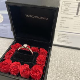 【エクセルコダイヤモンド(EXELCO DIAMOND)の口コミ】 指輪の品質の良い婚約指輪を欲しいと妻に言われ、遅まきながらインターネ…