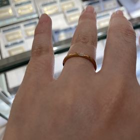 【One&Only(ワンアンドオンリー)の口コミ】 もともとゴールドかピンクゴールドで、細身かつ厚みが控えめのリングを探…