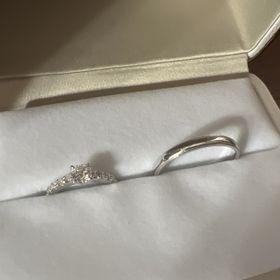 【宝寿堂(ほうじゅどう)の口コミ】 節が太く根元は細い指なので、つけた時指輪が回るのが気になるだろうなと…