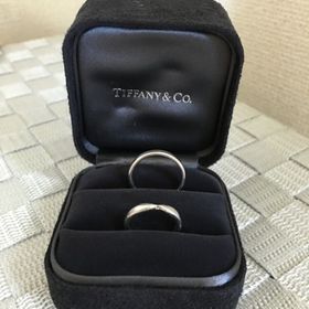 【ティファニー(Tiffany & Co.)の口コミ】 婚約指輪がティファニーだったので、重ね付けを考えて他のブランドは考慮…