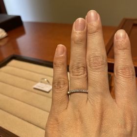 【TRECENTI(トレセンテ)の口コミ】 ダイヤモンドがたくさんあるものがよく、ハーフエタニティーを希望しまし…
