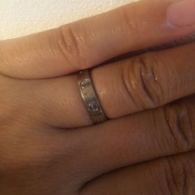 【カルティエ(Cartier)の口コミ】 一生ものなので有名ブランドの物が良かったのと、他にないデザインでイン…