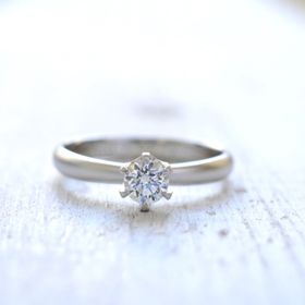 【湘南彫金工房 andfuseの口コミ】 マットな見た目で落ち着いた印象があり、光沢のある指輪ではなく少しアレ…