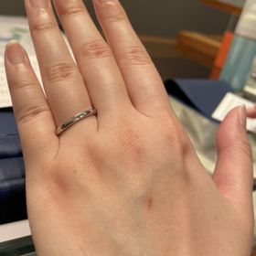 【銀座ダイヤモンドシライシの口コミ】 希望している価格帯で、好きなデザインも見つかり決めました。最初は取れ…