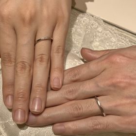 【TRECENTI(トレセンテ)の口コミ】 細くて綺麗めタイプの結婚指輪を探していました。標準的な指輪の太さだと…