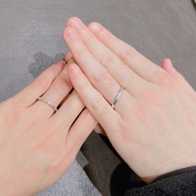 【TRECENTI(トレセンテ)の口コミ】 元々1石、ストレート、細身が良いと2人で決めていたのでネットで見かけた…