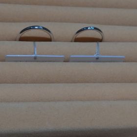 【TRECENTI(トレセンテ)の口コミ】 シンプルで定番なものが好みであった。他店舗では幅の太さが少々気になっ…