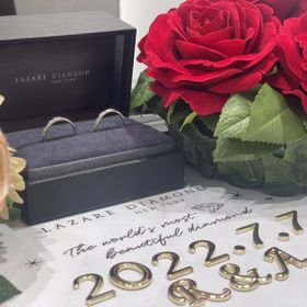 【ラザール ダイヤモンド(LAZARE DIAMOND)の口コミ】 結婚指輪らしいストレートリングを探して他ブランドの店舗も巡り、その中…