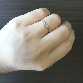 【AbHeri(アベリ)の口コミ】 手が小さく指も短いので、エタニティかハーフエタニティのとても華奢なリ…