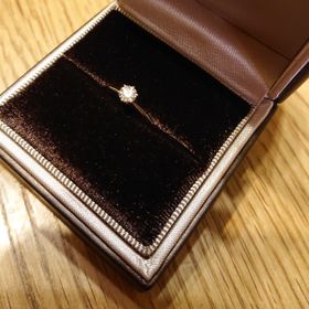 【アイプリモ(I-PRIMO)の口コミ】 彼が選んで買ってきてくれました
プロポーズをしようと決め、選んでくれた…