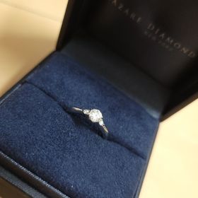 【ラザール ダイヤモンド(LAZARE DIAMOND)の口コミ】 歳を重ねても貧相に見えない指輪太さと、七色に輝くダイヤモンドが一番キ…