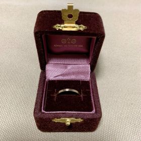 【ete(エテ)の口コミ】 婚約指輪ですが、高価なものではなく
普段から身につけられるようなカジュ…