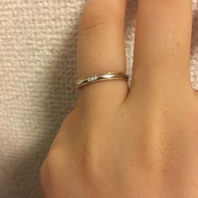 【PAVEO CHOCOLAT(パヴェオショコラ)の口コミ】 指輪のカットやミルグレインのラインが綺麗で、一目惚れして購入しました…