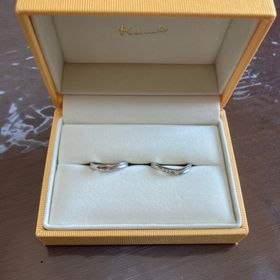 【ケイウノ ブライダル(K.UNO BRIDAL)の口コミ】 既製品ではなく、セミオーダーで考えていました。二人の好みのデザインが…