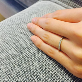 【俄(にわか)の口コミ】 数社の指輪と比較しましたが、比較的繊細なデザインのものが多く、指輪の…