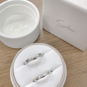 【SOLEIA(ソレイア)】の口コミ 婚約指輪がウェーブがあるデザインだったので、結婚指輪もウェーブのデザイ...