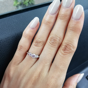 【モニッケンダム(MONNICKENDAM)の口コミ】 まず私の指が極端に細く（3号）そのsizeの取り扱いのあるブランドであった…