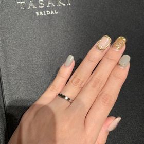 【TASAKI(タサキ)の口コミ】 ダイヤが真ん中に1石入ったタイプの指輪です。
1粒ですがキラキラと存在感…