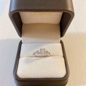 【宝寿堂(ほうじゅどう)の口コミ】 人と被らないデザインで、予算内でダイヤをなるべく大きくしたいと思い、…