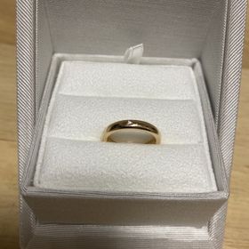 【ENUOVE(イノーヴェ)の口コミ】 夫の方が幅広のゴールドの指輪が最初から希望だったので、それに合うシン…