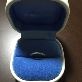 【銀座ダイヤモンドシライシの口コミ】 可愛いデザインの指輪を探していました。
しかしお店で初めて指輪を試着し…