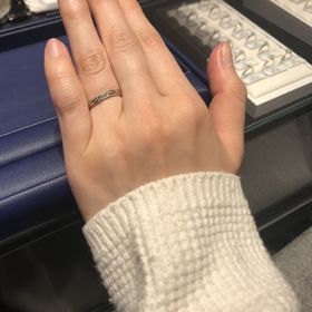 【銀座ダイヤモンドシライシの口コミ】 店名に「ダイヤモンド」が入っているだけあって、ダイヤモンドの輝きは、…