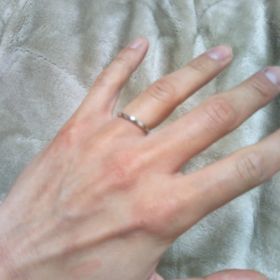 【アイプリモ(I-PRIMO)の口コミ】 価格、自分とパートナーの意見が一致したから。
ストレートの指輪はシンプ…