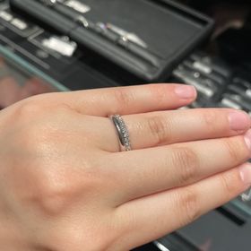 【エクセルコダイヤモンド(EXELCO DIAMOND)の口コミ】 丈夫なリングを探しており、プラチナの中でも丈夫なハードプラチナの取り…