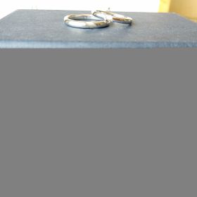 【銀座ダイヤモンドシライシの口コミ】 とにかくつけ心地が良かったのが決め手です。
いろんな所の指輪を見てまわ…